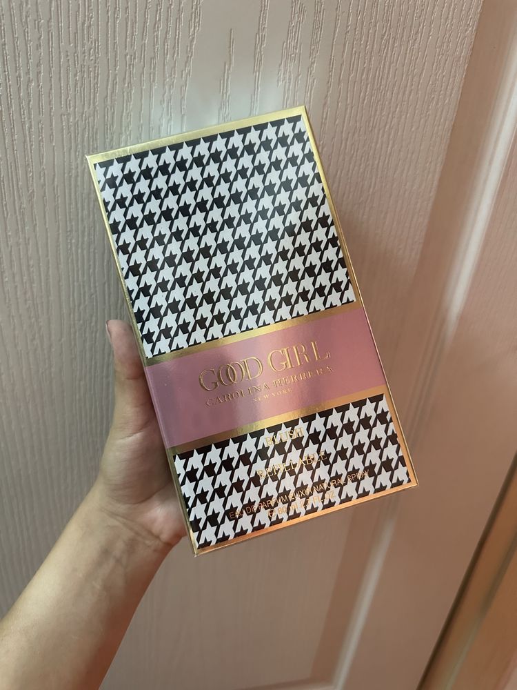 Carolina herrera good girl blush