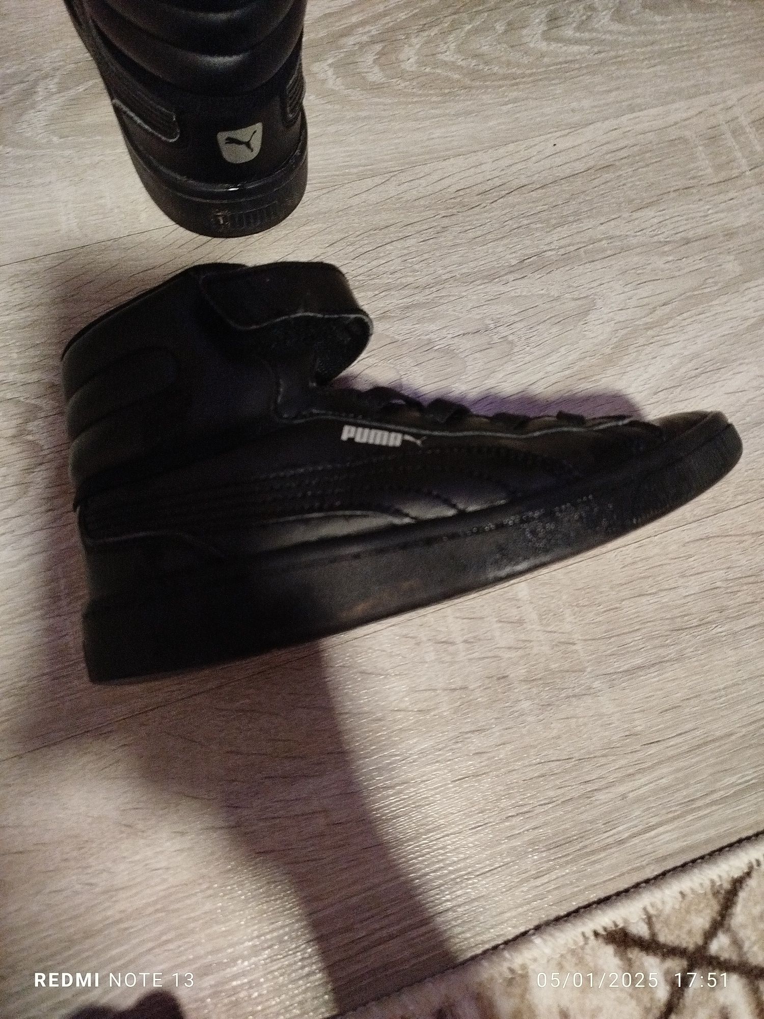 Продавам оригинални обувки на puma