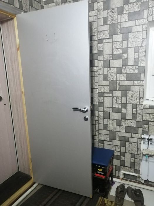 Межкомнатные двери 4 штуки, 1 штук- 10.000