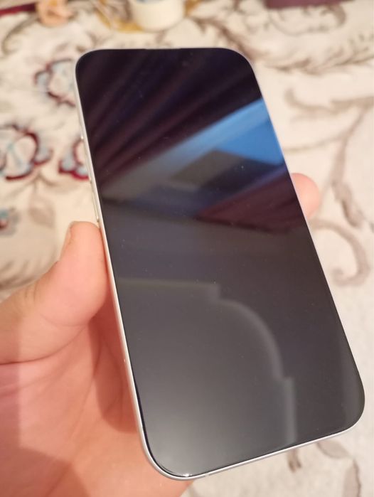 Телефон iphone 16