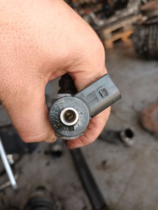 03L130277J injector injectoare  CJC CFF CGL CfG