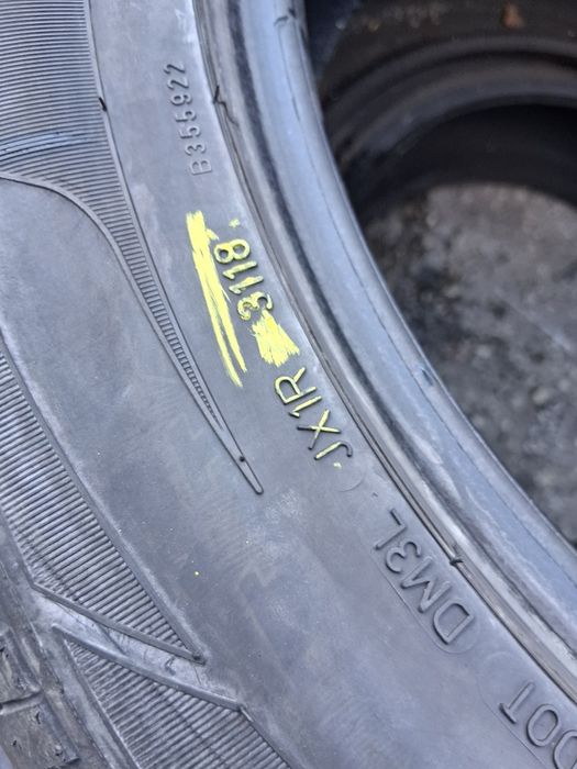 235 55 18 DUNLOP 4броя зимни