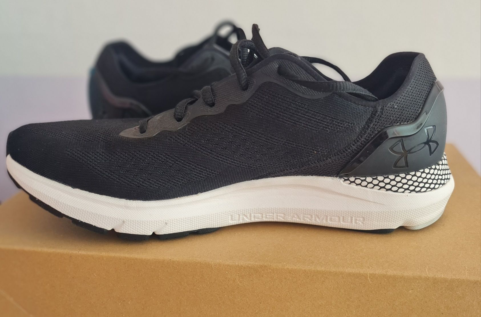 Under Armour Sonic 6
