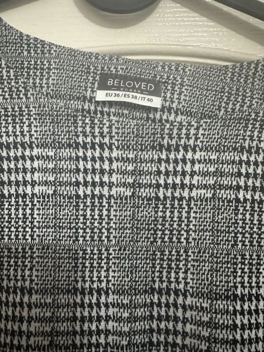 Рокля в актуален за сезона десен