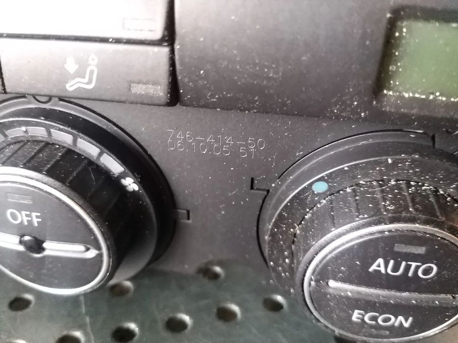 Panou comanda clima ac vw touran 1t 74641450 06100551