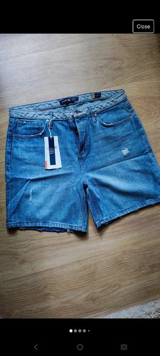 Blugi scurți Colin's noi