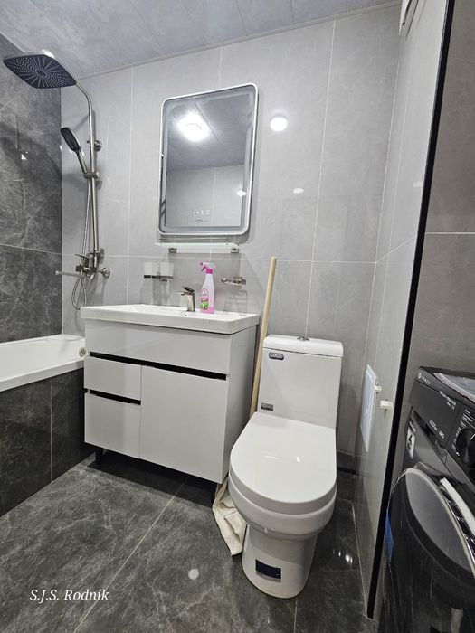 БИЙ (Максимка)Метро Шикарную квартиру 3/2/5 Евроремонт мебель техника