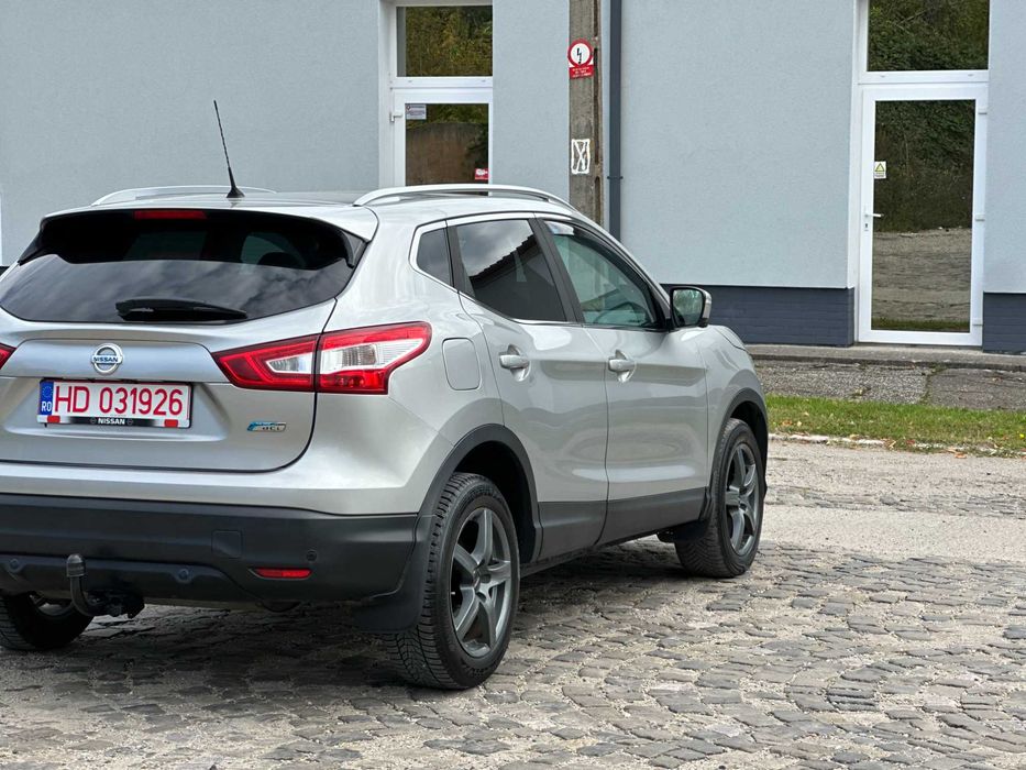 Nissan Qashqai 2WD Tekna+Xtronic*camere 360*navi*piele*1.6D*pano*Xenon