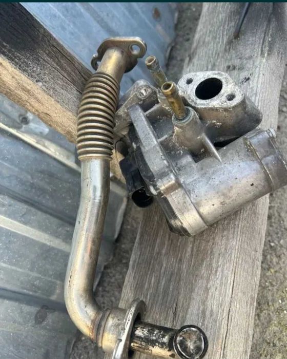 Продам клапан ЕГРот Volkswagen golf  5