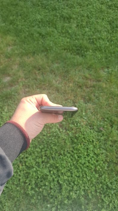 Iphone 11 sotiladi