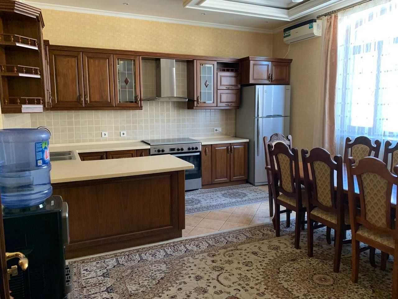 Продается в махалле Дархан-3 3-уровневый дом на 5 сотках