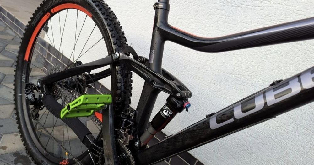 Bicicleta MTB Cube Carbon 29