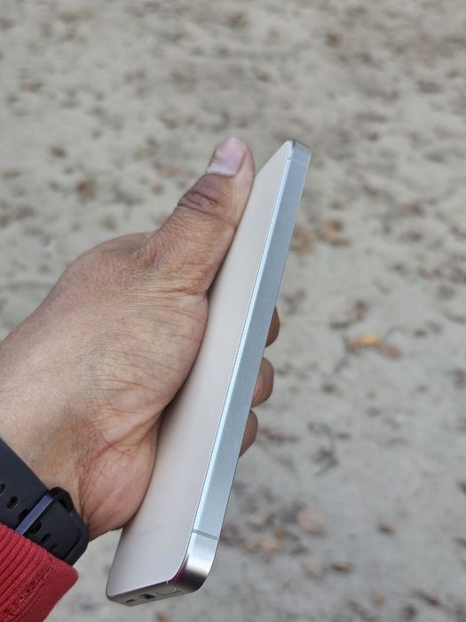 Samsung S24  256gb Holati yaxshi