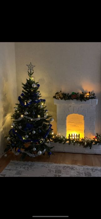 Продам Елку с игрушками