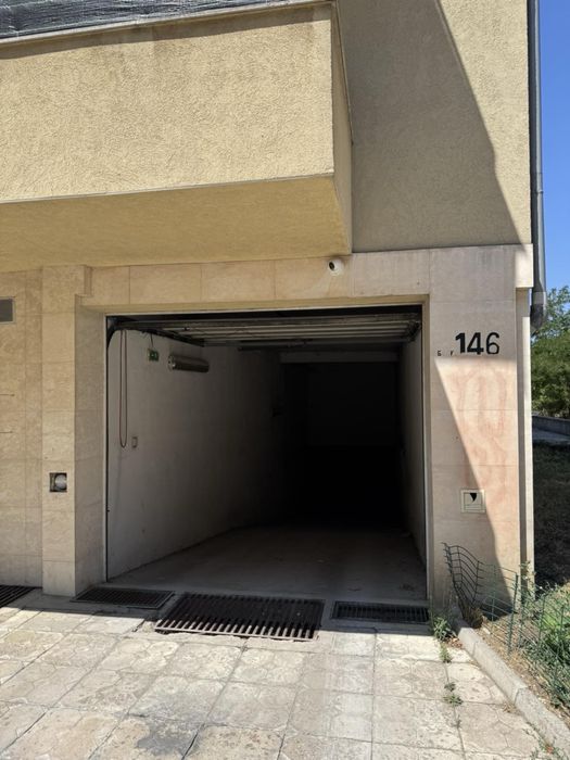 Гараж в Младост 1! Топ локация! -1