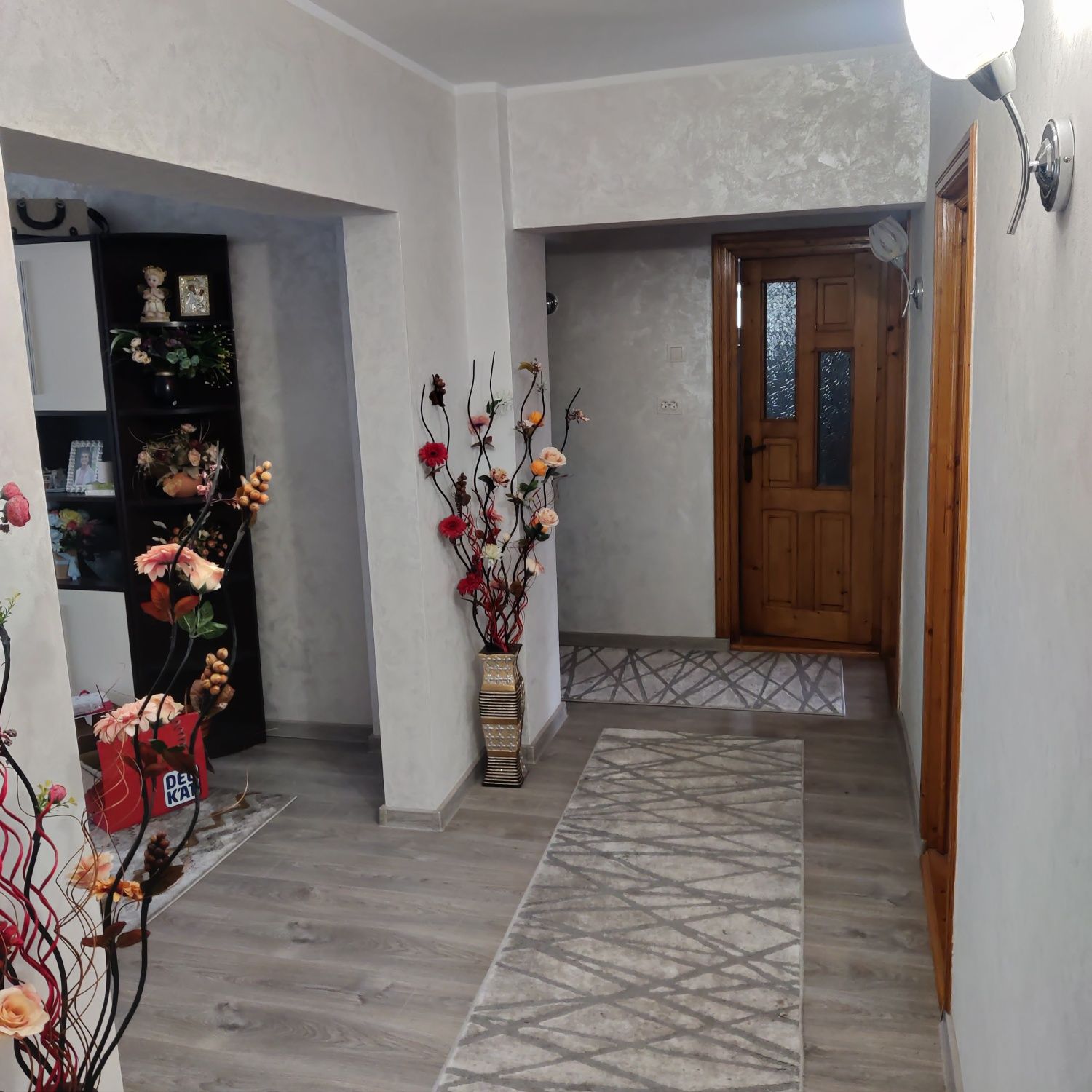 închirierz apartament 4 camere 75 mp