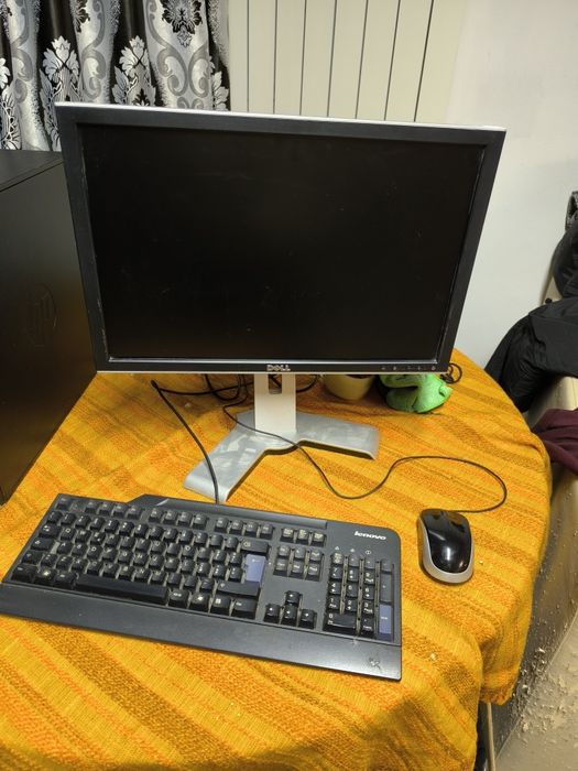 Vând  sau schimb PC urgentt