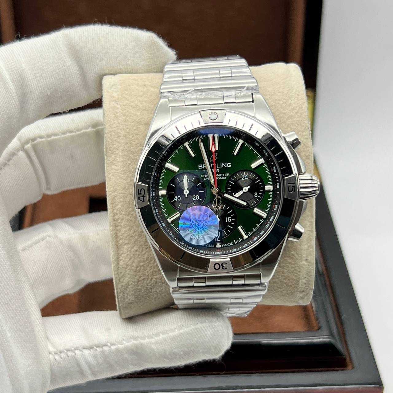 Breitling Chronomat B01 сребро