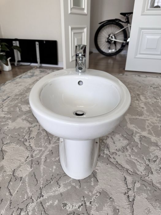 Продам биде в идеальном состоянии