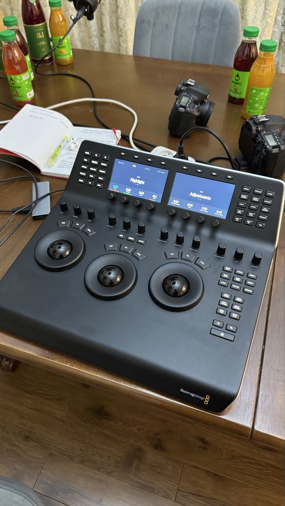 Видеомикшер Blackmagic Design DaVinci Resolve Mini Panel