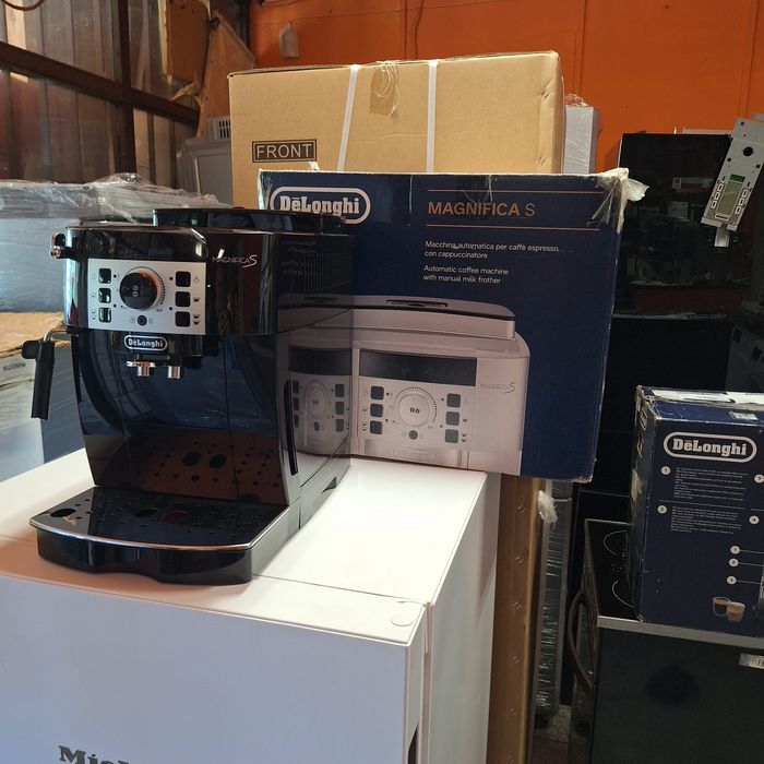 Делонги Магнифика S кафе машина - гаранция 6 месеца