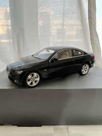 macheta KYOSHO 1/18 BMW Seria 3 Coupe (E92)
