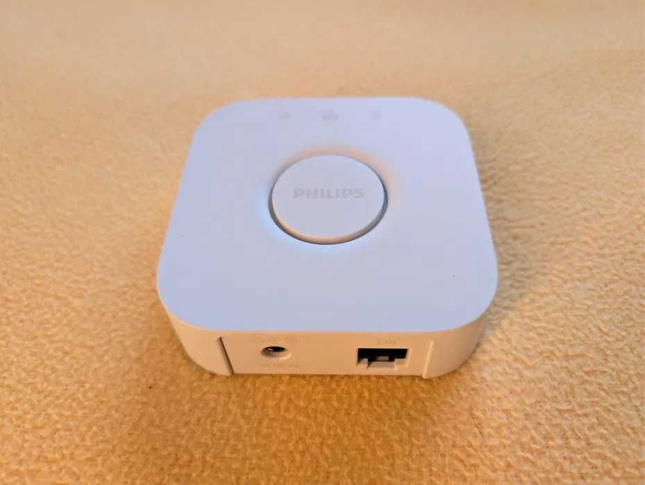 Hub / Bridge Philips Hue Nou cu Garantie (eMAG)