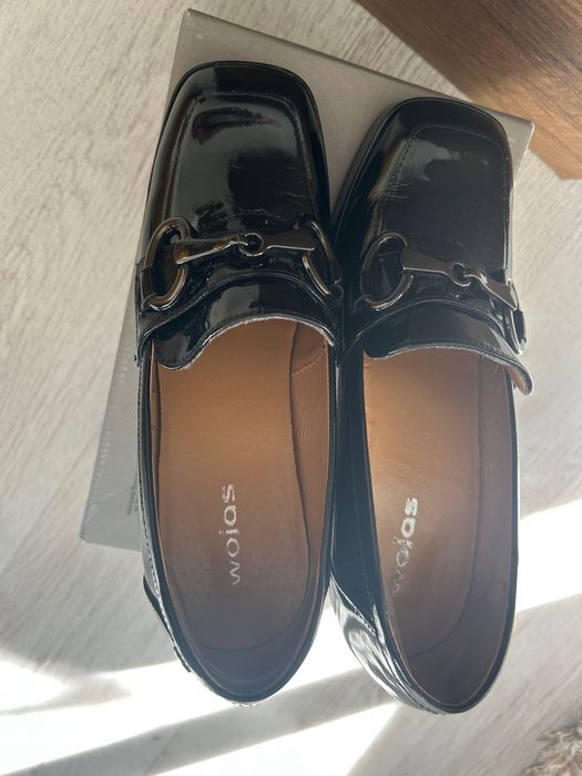 Обувки с дебел ток