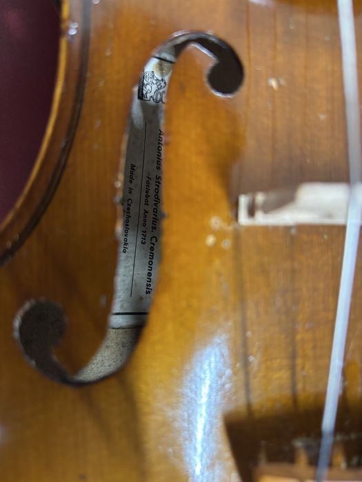 Vioara copie Stradivarius din anul 1713