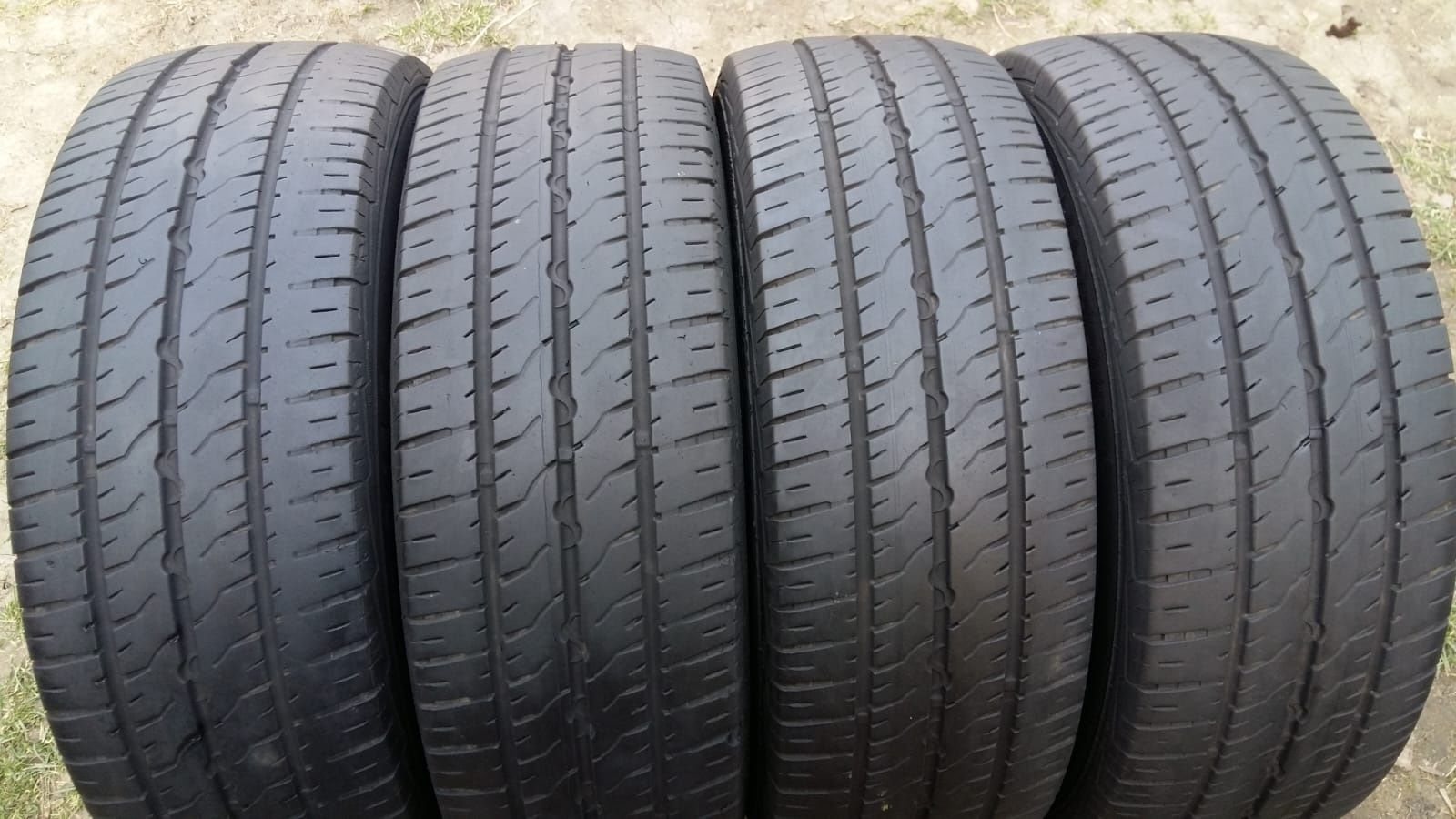 Set 4buc 235/65 R16C 115/113R Semperit Van-Life2 vară