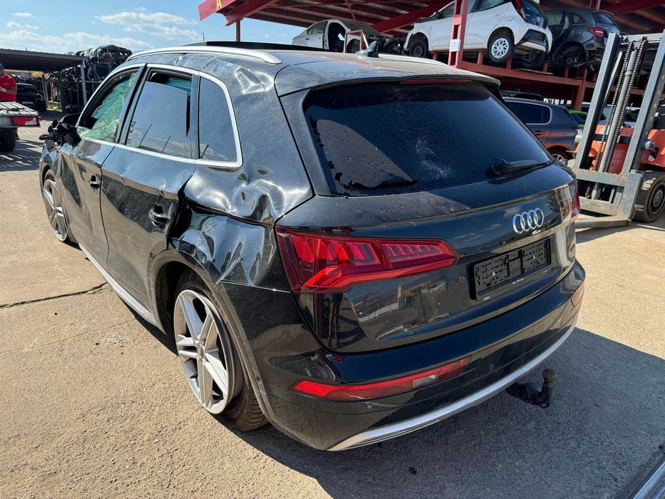 Ауди Q5 2.0 бензин