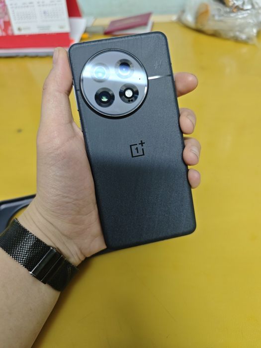 Продам one plus 13 16/512 идеал акум 100%