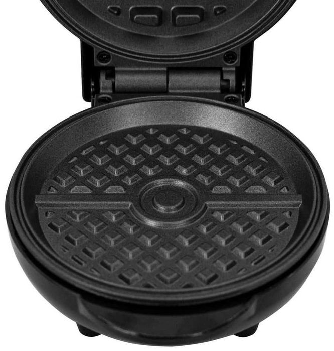 Гофретник Покемон Пикачу Uncanny Brands Animation Pokemon Pokeball