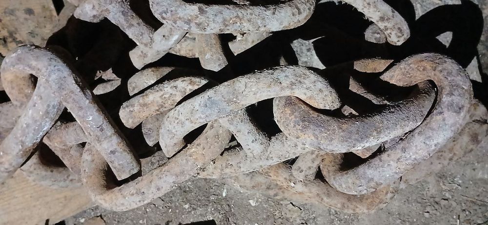 Темир шынжыр сатылады