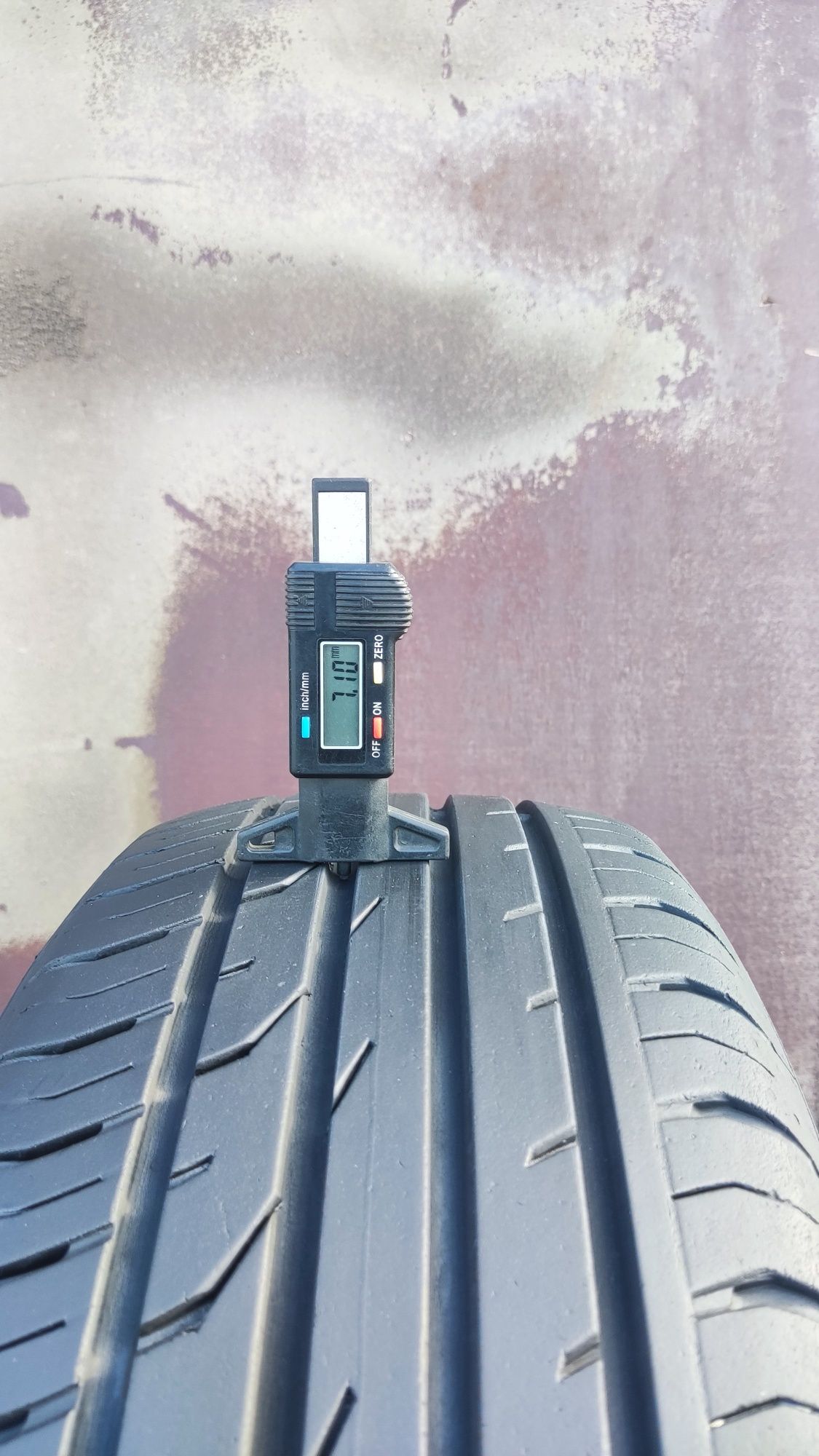 1брой лятна гума 205/55/17 Continental Premium Contact 
dot21
6.9mm
До