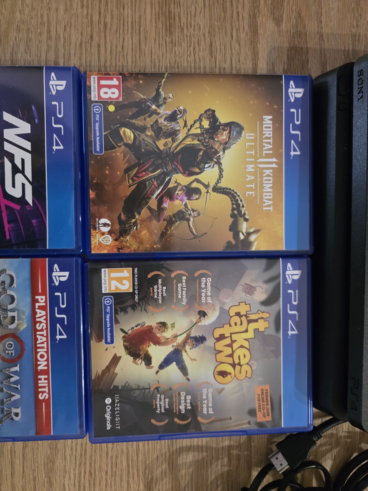 Playstation 4 slim