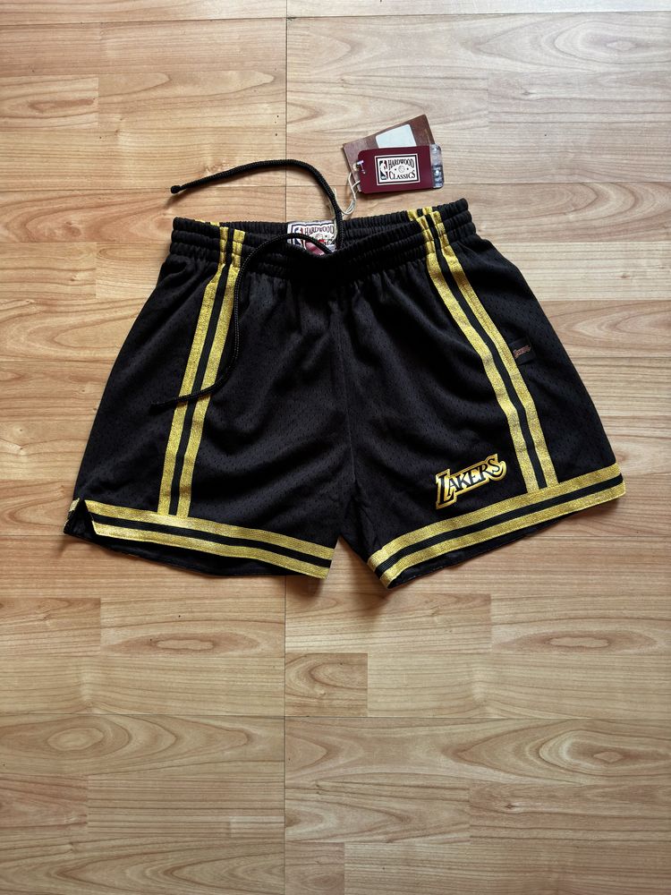 Shorts pantaloni scurti pants NBA Lakers NBA Mitchell & Ness femei noi