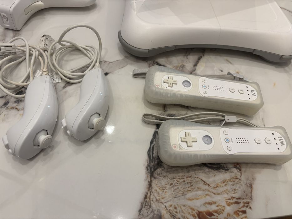 Nintendo Wii+ 30 jocuri instalate