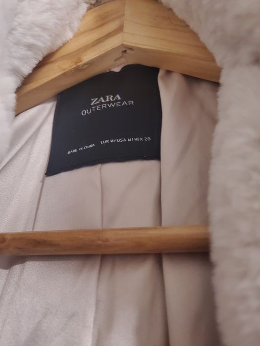 Vand jacheta Zara marimea M