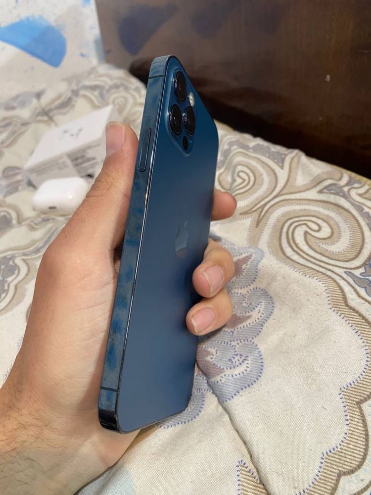 Срочно iphone 12pro 256Gb Blue, Емкость 100% аккумулятор новый