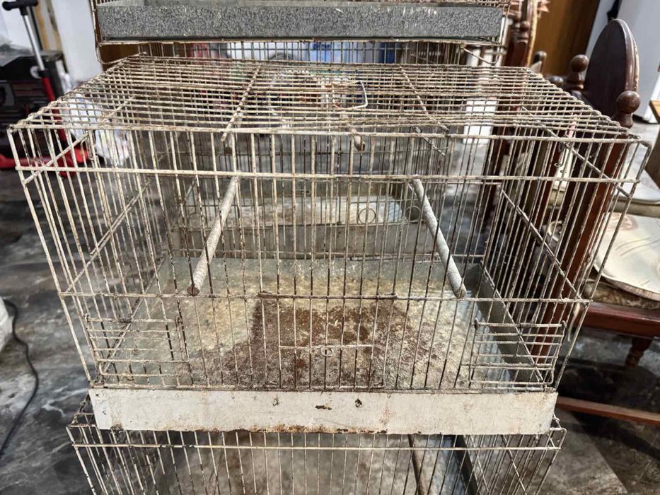 Продавам клетки за малки птици