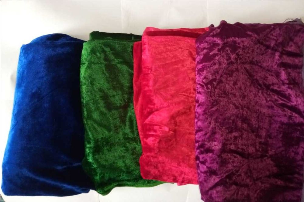 Продаются новые отрезы плюша, велюра, бархата.