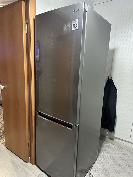 Продам Холодильник LG система no frost