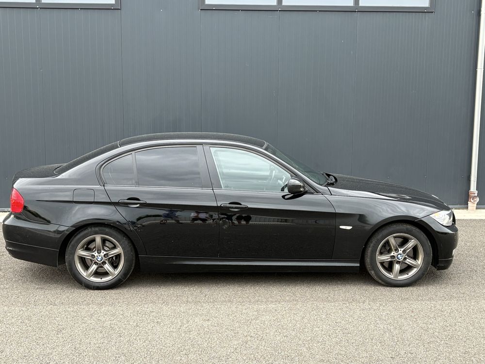 Bmw Seria 3 E90 320D LCI/2010/încălzire în scaune/Bi-Xenon/Start-Stop
