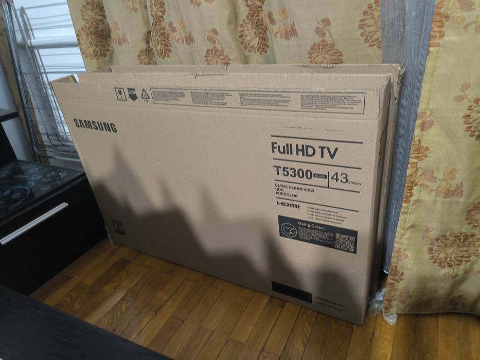 НОВЫЙ смарт телевизор Samsung 110 см smart tv WiFi YouTube