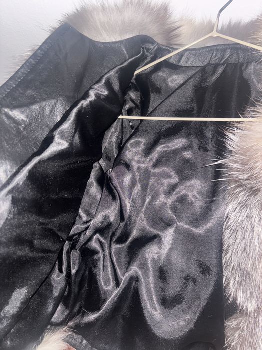 Vand blana naturala de vulpe XS noua 2 in 1