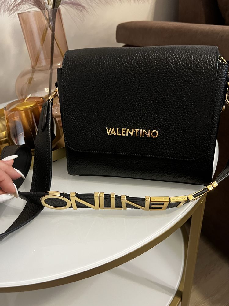 Дамска черна чанта Valentino