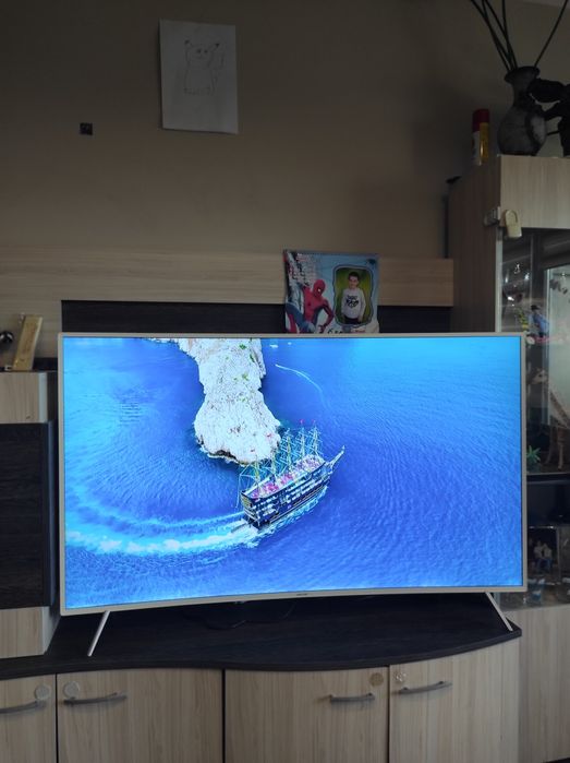 Смарт Телевизор SAMSUNG CURVED 55 инча Ultra HD 4K