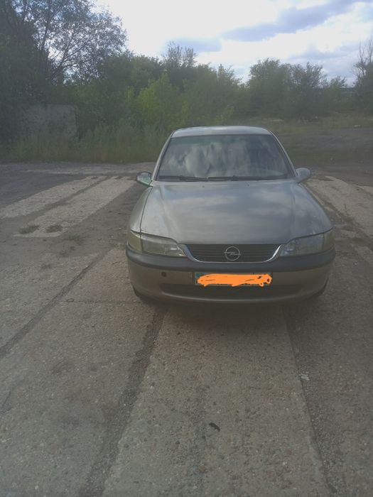 Опель вектора Б 1.8