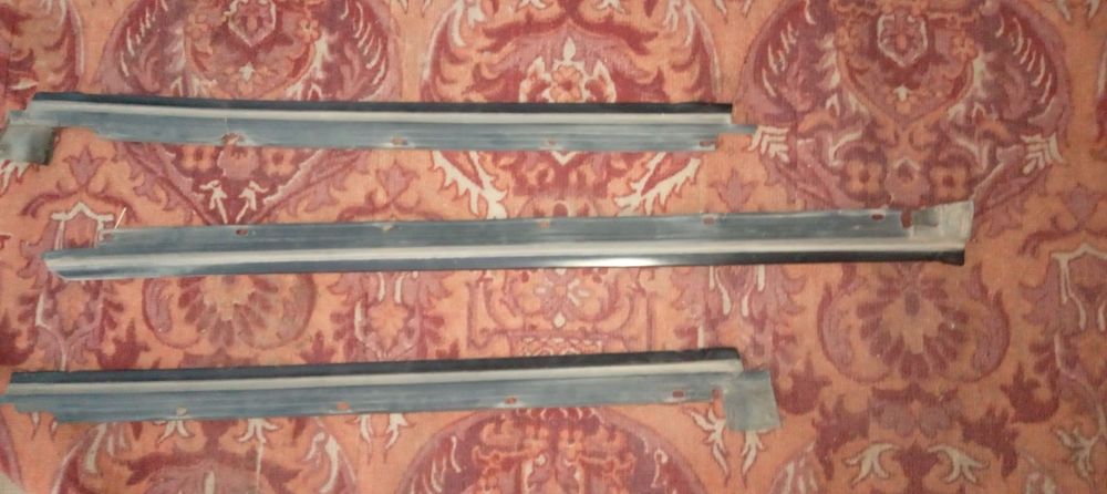 Продам резину на дверь